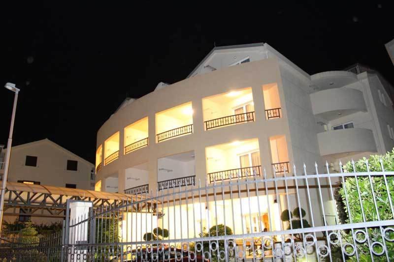 Apartmani Mirenza Budva Dış mekan fotoğraf